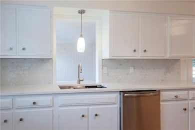 120 Rowe Ave, Pawtucket, RI 02861 - photo 2