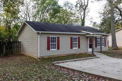 603 W 3rd St, Dickson, TN 37055 - photo 2