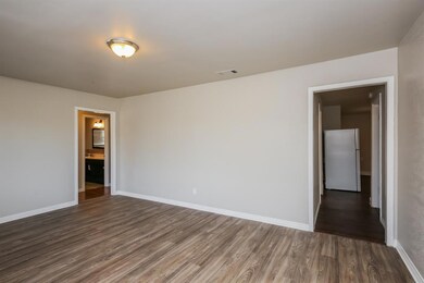 500 Crandle Dr, Fort Worth, TX 76108 - photo 5