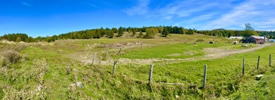 523 Trucott Rd, Derby Line, VT 05830 - photo 5