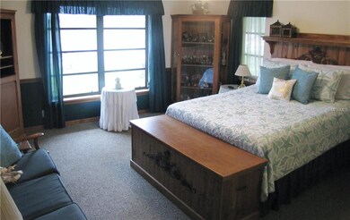 Master Bedroom with Lake view