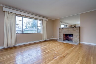 06 - 274 Dixon Court-6.jpg
