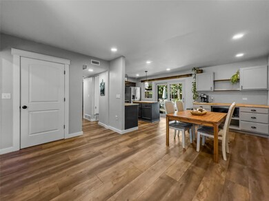 1137 Jerry Ln, Bedford, TX 76022 - photo 4