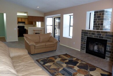 MLS Family Room FP 2
