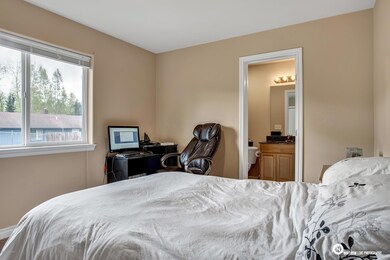 25_MasterBed