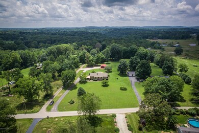 2736 Armstrong Ln, Mount Washington, KY 40047 - photo 4