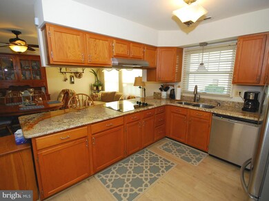 811 Coxswain Way, Annapolis, MD 21401 - photo 4