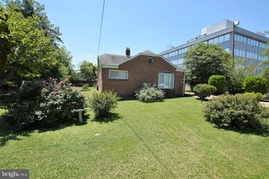 2917 Groveton St, Alexandria, VA 22306 - photo 2