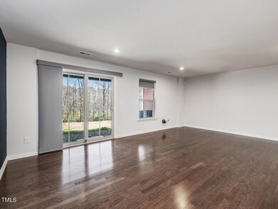 08-Family Room
