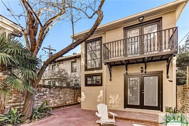 117 E Jones St unit Lower Carriage House, Savannah, GA 31401 - photo 2