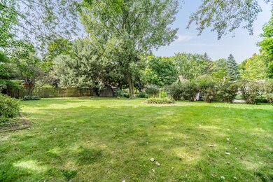 1641 Redpoll Ct, Naperville, IL 60565 - photo 6