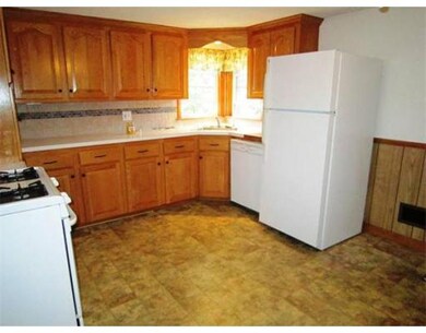 63 Lakeview Terrace unit 63, Waltham, MA 02451 - photo 4