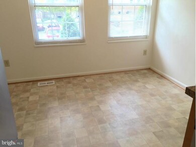 19213 Deep Run Ct, Germantown, MD 20876 - photo 3