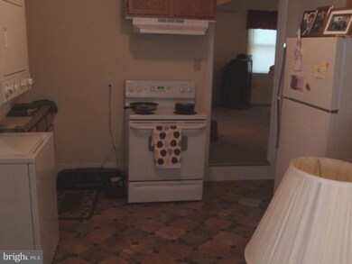 1562 W Washington St, Harpers Ferry, WV 25425 - photo 6