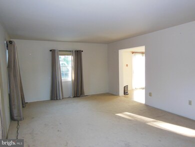 4800 Rockingham Ln, Bowie, MD 20715 - photo 4