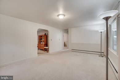 5129 Summit Dr, Fairfax, VA 22030 - photo 7