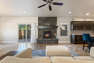 20518 SE Stanford Place, Bend, OR 97702 - photo 7