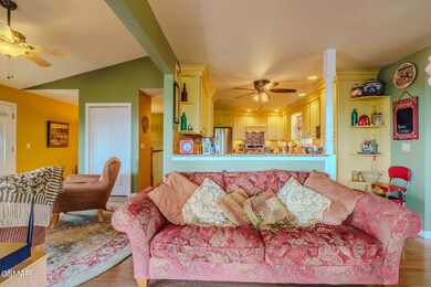 954 Pawnee Ct, Sevierville, TN 37876 - photo 6