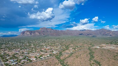 State Trust Land on 2 sides