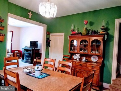 31 E Locust St, Mechanicsburg, PA 17055 - photo 6