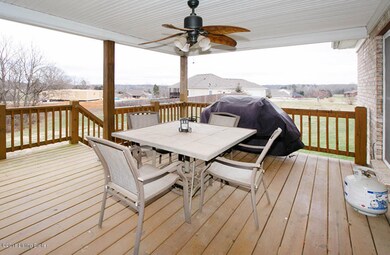 212 Sunray Dr, Shepherdsville, KY 40165 - photo 6