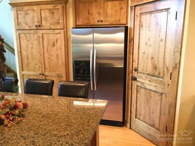 61351 Wild Rapids Dr, Bend, OR 97702 - photo 4