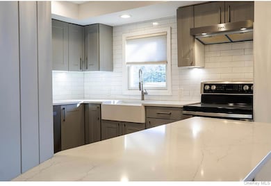 58 Hauppauge Rd, Hauppauge, NY 11788 - photo 7