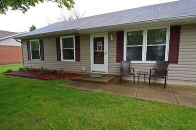 336 Meadow Dr, Circleville, OH 43113 - photo 3