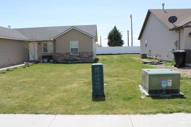 917 Zion St, Burley, ID 83318 - photo 6
