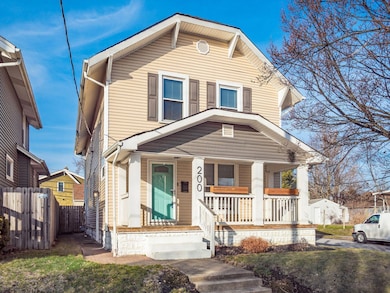 200 E Jenkins Avenue