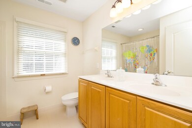 9 Victoria Ct, Moorestown, NJ 08057 - photo 3