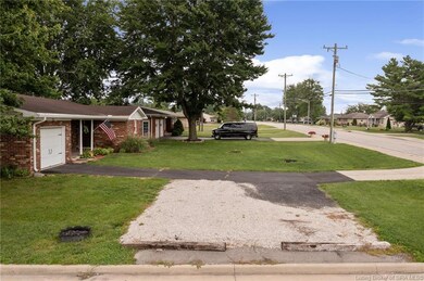 290 E Main St, Austin, IN 47102 - photo 4