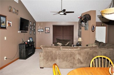 3625 Richland Dr, Columbus, IN 47203 - photo 5