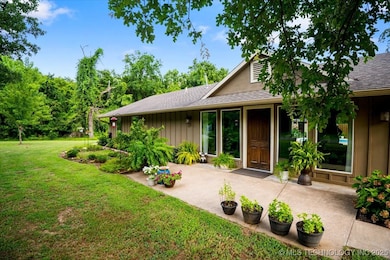 417394 E 1145, Eufaula, OK 74432 - photo 3