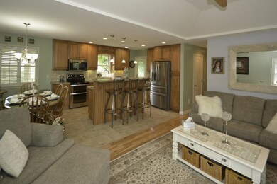 10335WestMain_05
