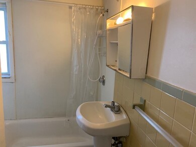 27 Barry St, Quincy, MA 02169 - photo 7