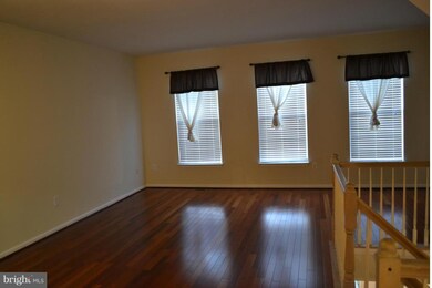 13191 Dashco Way, Herndon, VA 20171 - photo 2