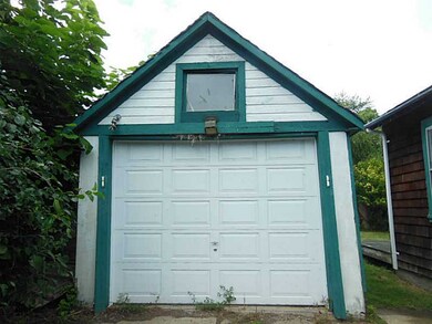 Garage.