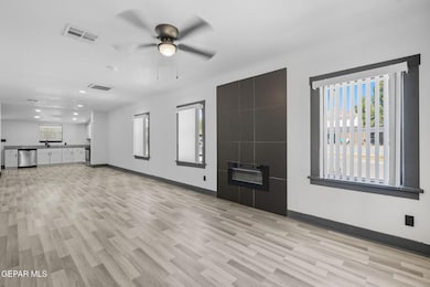 3800 Altura Ave unit Front, El Paso, TX 79903 - photo 3