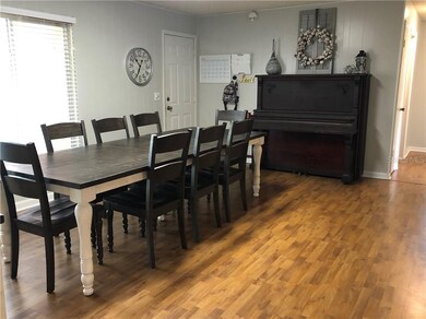 Living room/gathering area