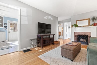 550 E Jeffrey Place, Columbus, OH 43214 - photo 6