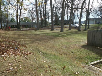 72 Dogwood Dr, La Porte, IN 46350 - photo 4