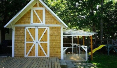 STORAGE SHED