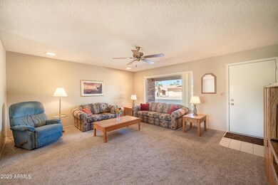 4861 E Flossmoor