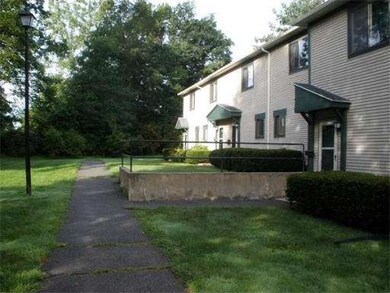 170 E Hadley Rd unit 68, Amherst, MA 01002 - photo 2