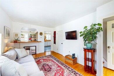 50 Walley St, Bristol, RI 02809 - photo 6