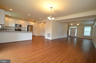 1246 Avalon Blvd, Shady Side, MD 20764 - photo 4