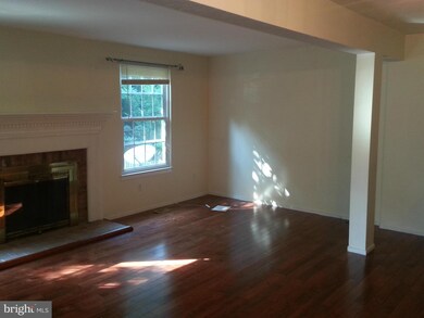 9006 Alexis Ct, Springfield, VA 22152 - photo 3