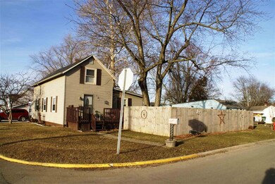 956 W Centennial St, Nappanee, IN 46550 - photo 3