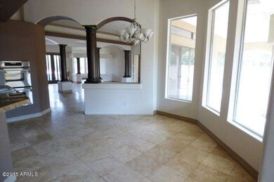 023-300758 breakfast room 1